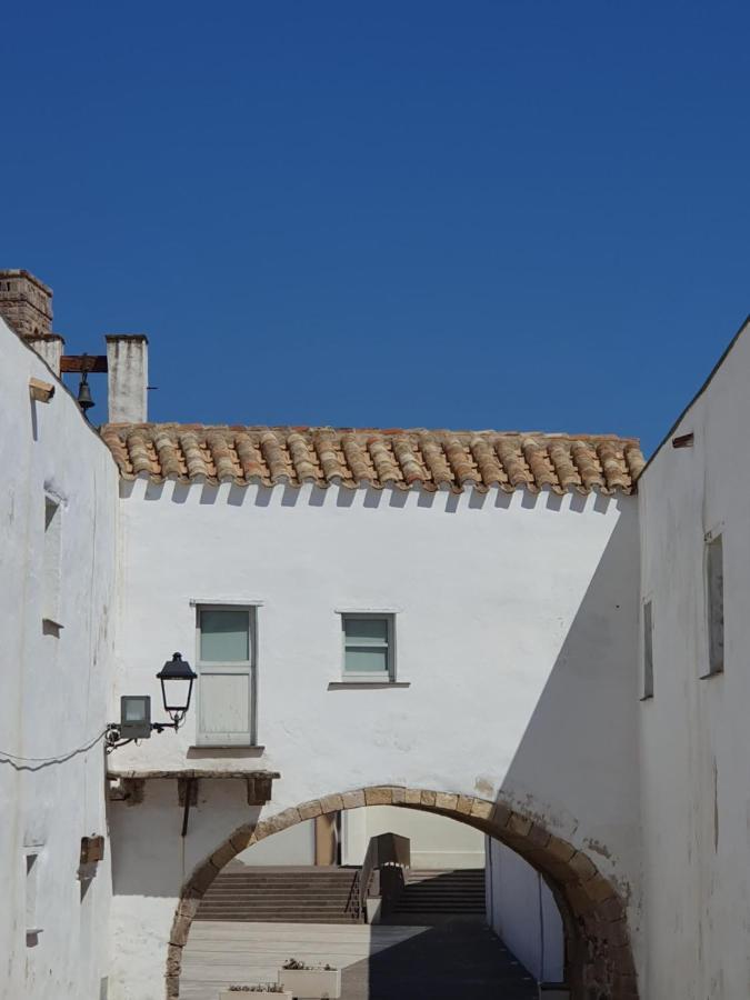 Moon'S Tower Suite&Rooms Portoscuso Exterior foto