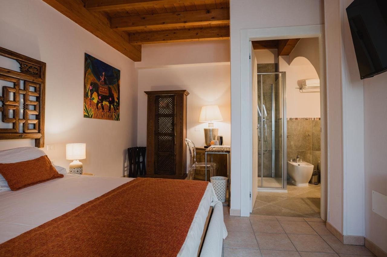 Moon'S Tower Suite&Rooms Portoscuso Exterior foto
